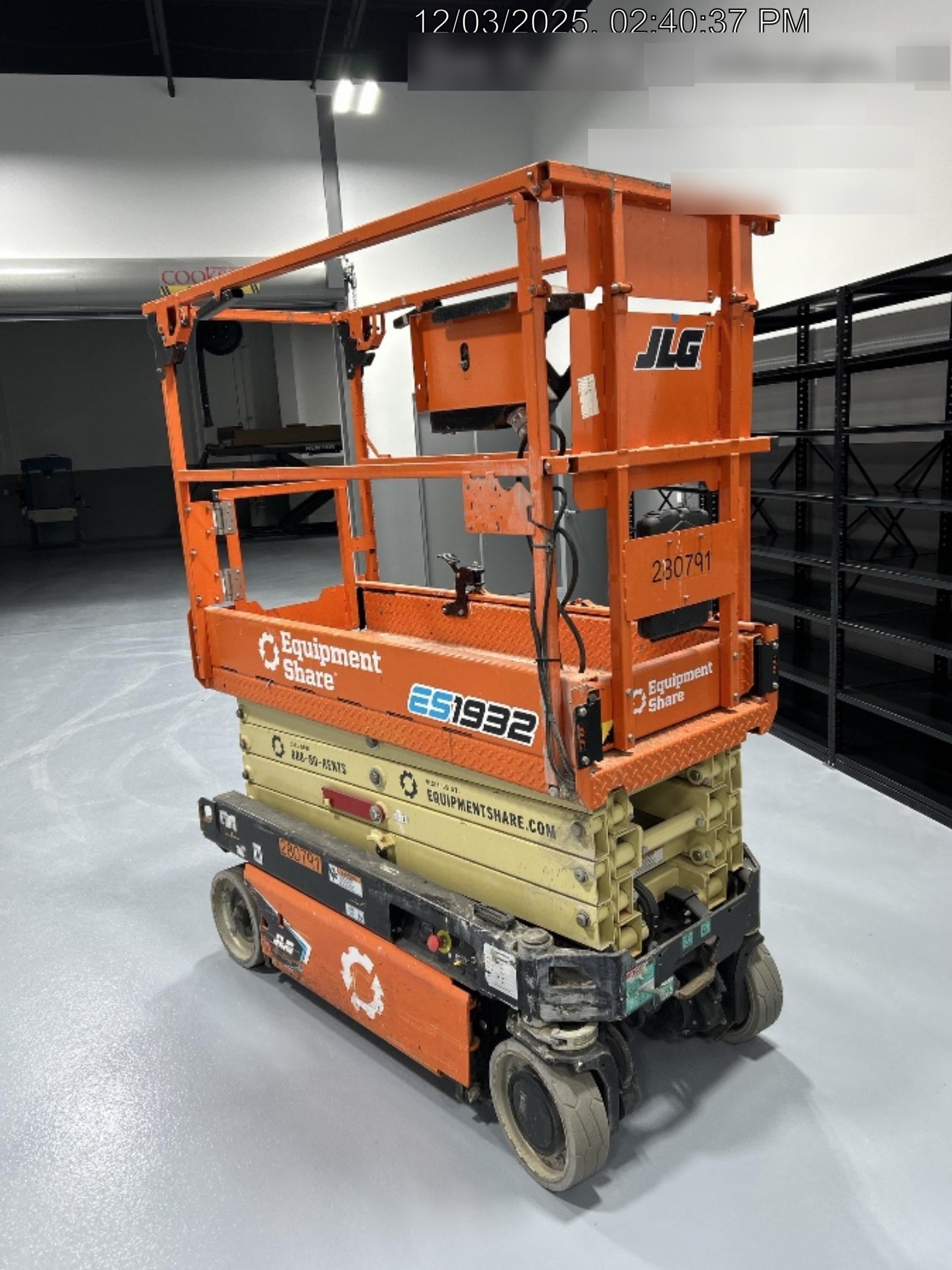 2022 JLG ES1932