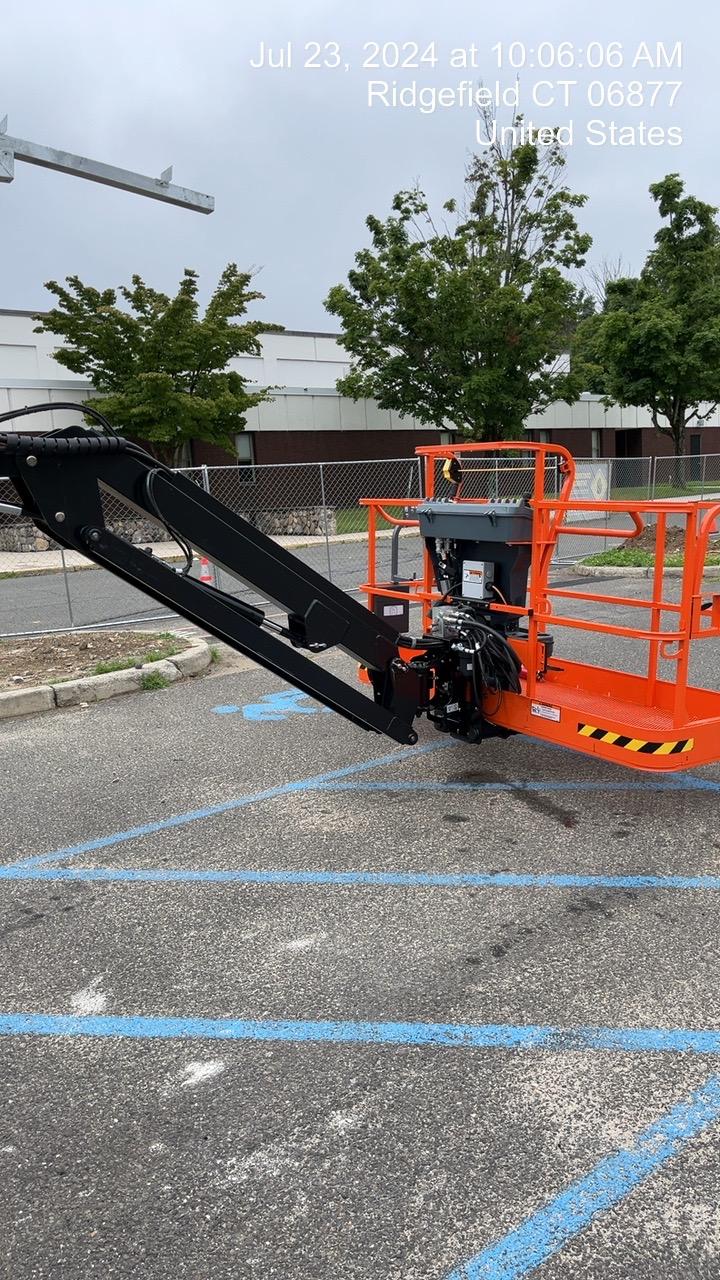 2024 JLG 660SJ