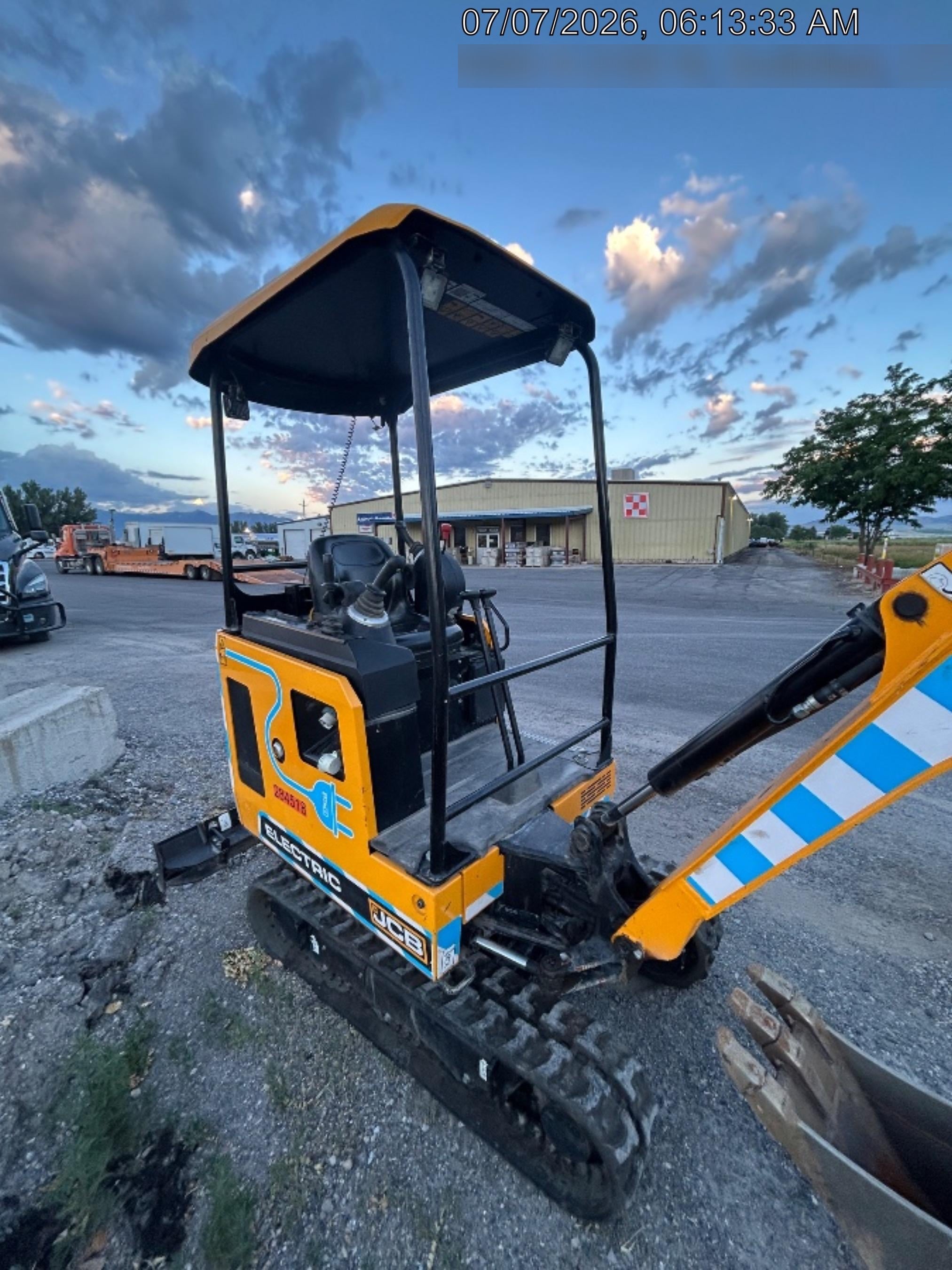 2023 JCB 19C-1E