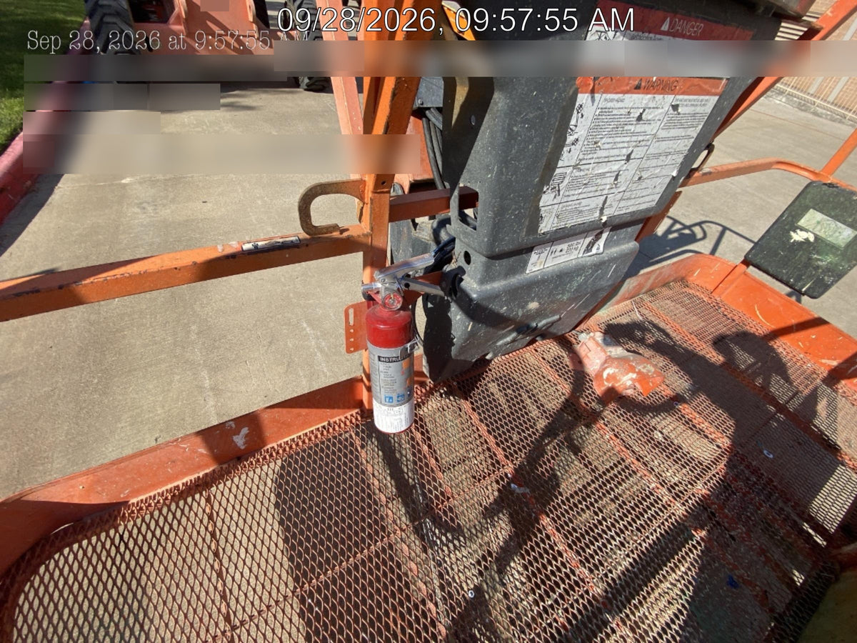 2019 JLG 800AJ
