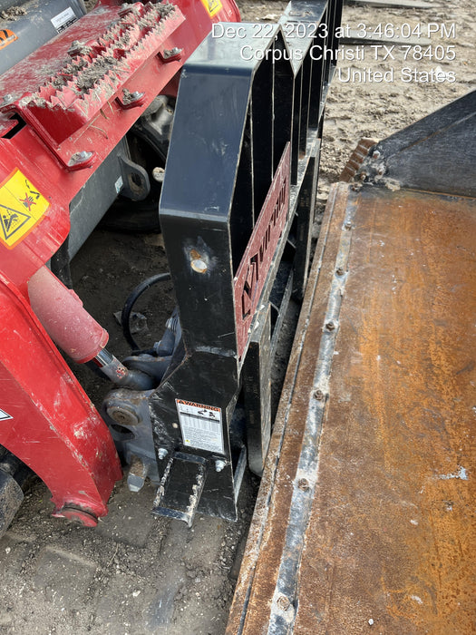 2023 VIRNIG 48" Pallet Forks - Virnig