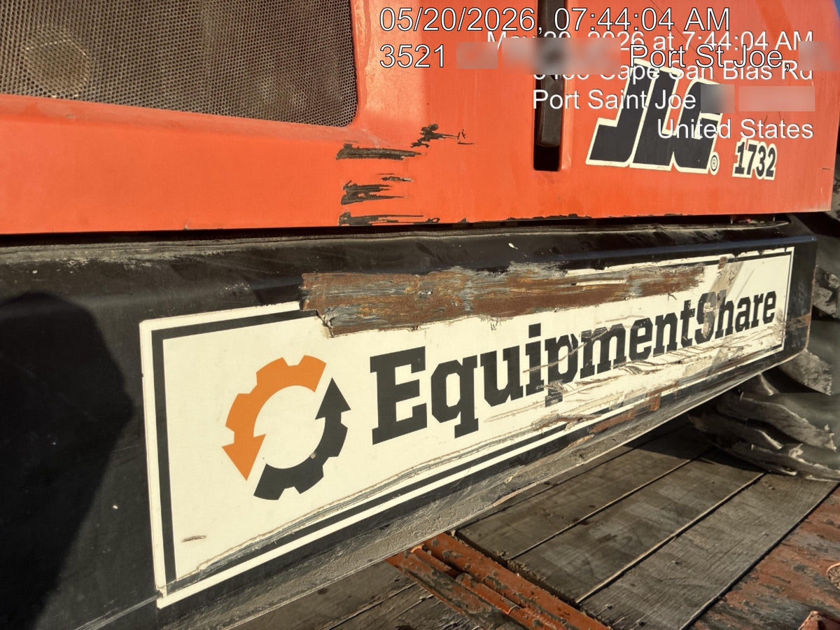 2021 JLG 1732