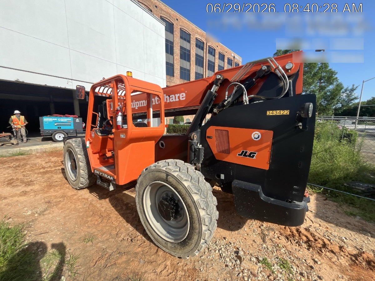 2023 SKYTRAK 8042