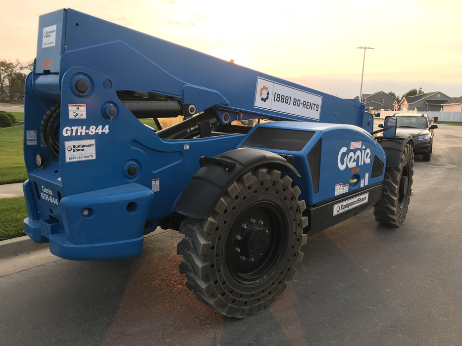 2020 GENIE GTH-844