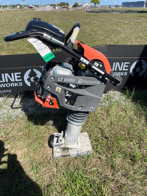 2024 HUSQVARNA LT5005