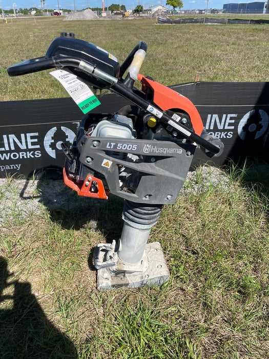 2024 HUSQVARNA LT5005