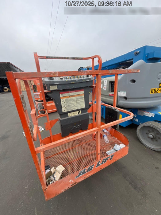 2020 JLG E300AJP