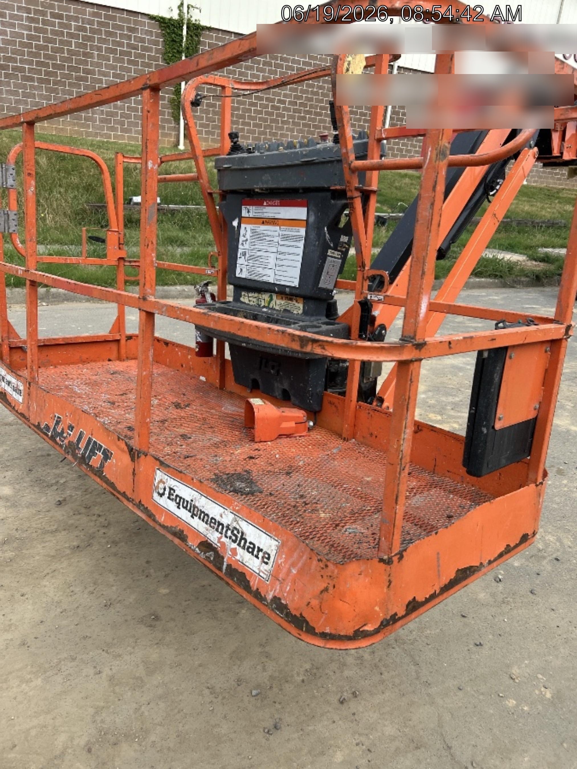 2020 JLG 860SJ
