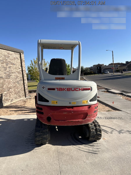2023 TAKEUCHI TB235-2R