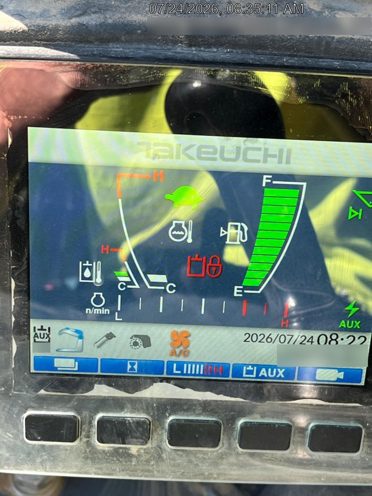 2023 TAKEUCHI TL10V2-CR