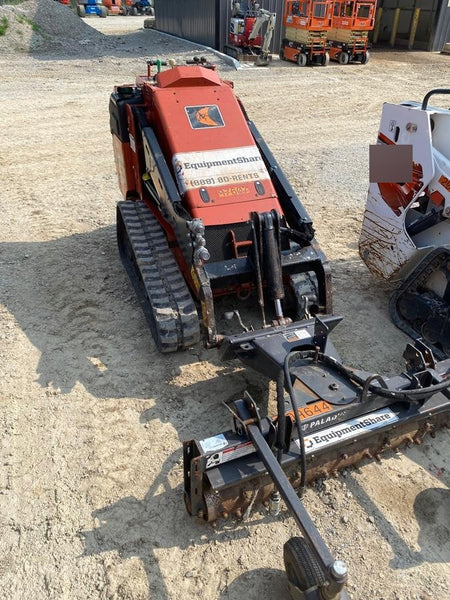 2020 PALADIN D4M - Mini Skid Steer