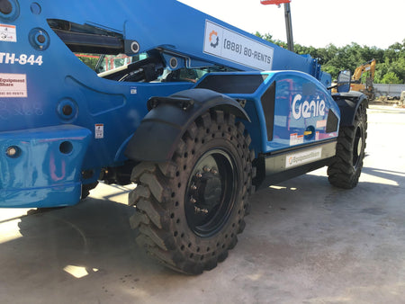 2020 Genie GTH-844 Cab/Heat/Air, Solid Tires, Work Lights, Beacon, Aux Hydraulics, Back up Alarm, Lifting Eye
