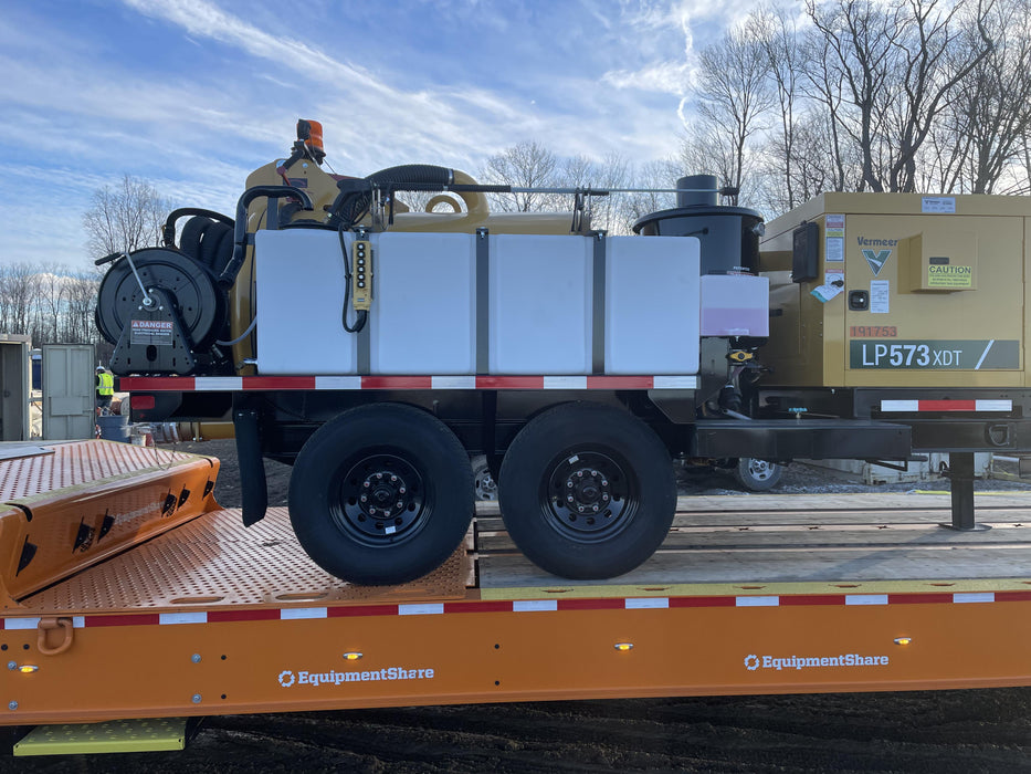 2021 Vac-Tron LP573XDT T4 Koehler Diesel Engine, 500 Gallon Debris Tank, x2 100 Gallon Water Tanks