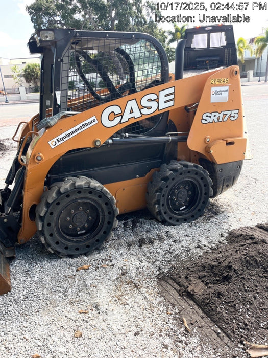 2019 CASE SR175