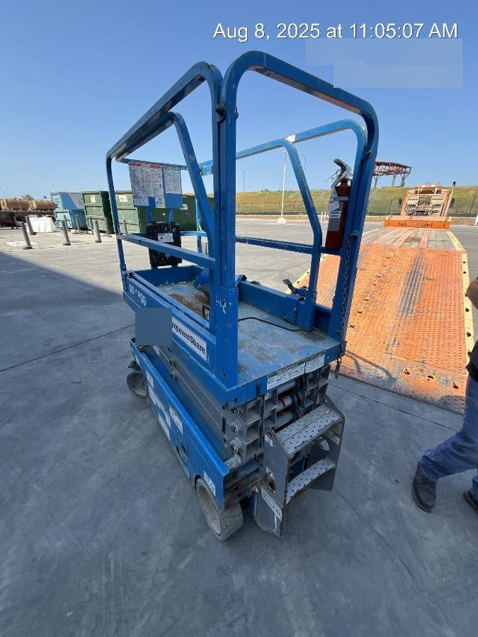 2019 Genie GS-1930 Fixed rails with chain Entry