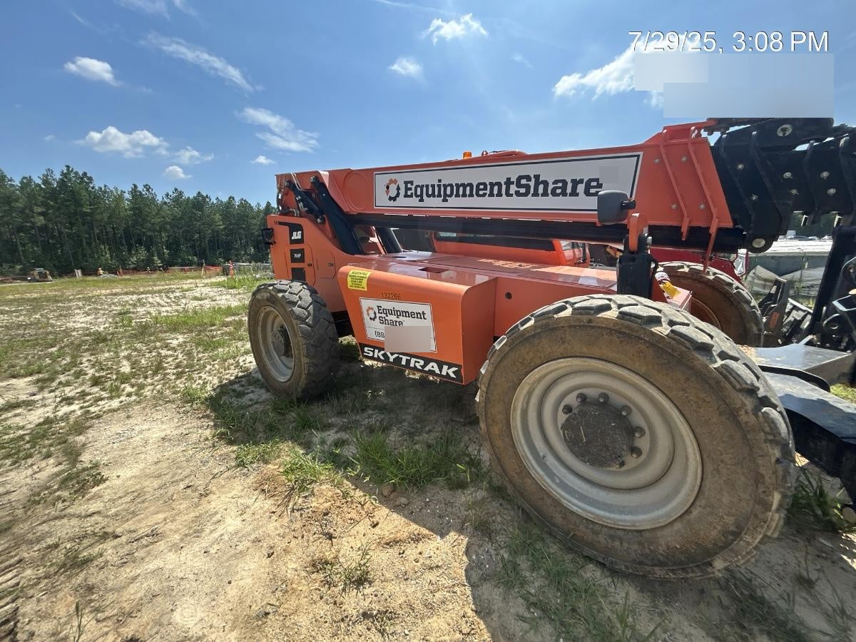 2021 SKYTRAK 12054