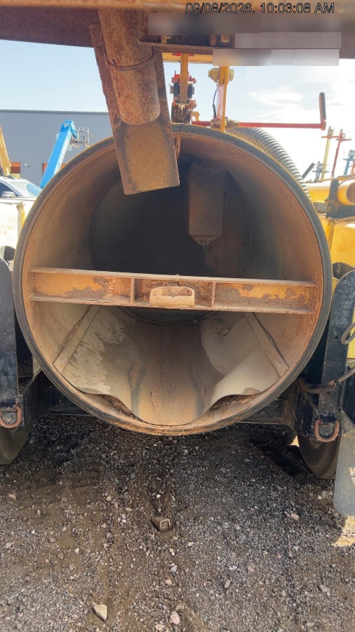 2022 Vac-Tron LP573XDT T4 Koehler Diesel Engine, 500 Gallon Debris Tank, x2 100 Gallon Water Tanks