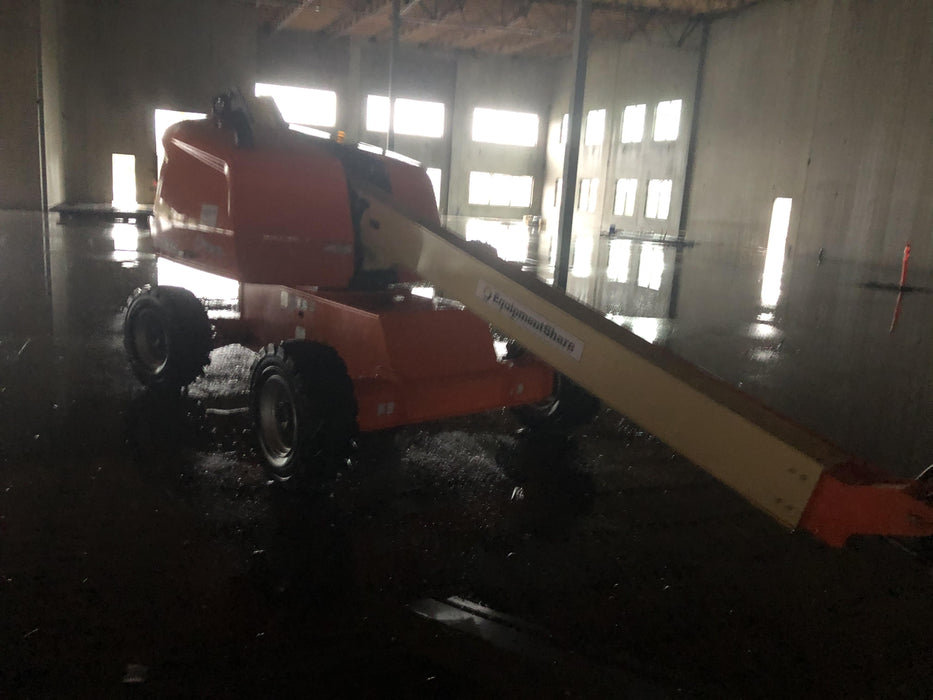 2019 JLG 400S