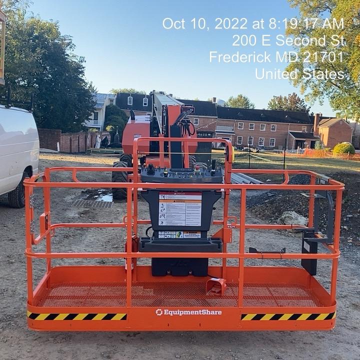 2022 JLG 860SJ