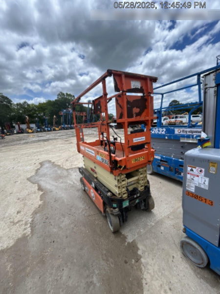 2021 JLG ES1932