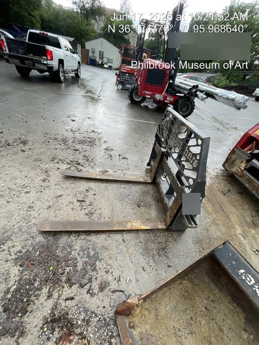 2022 PALADIN 48" Pallet Forks - Paladin