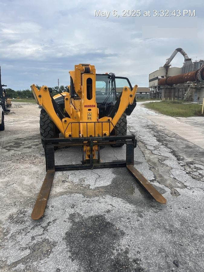 2025 JCB 512-56