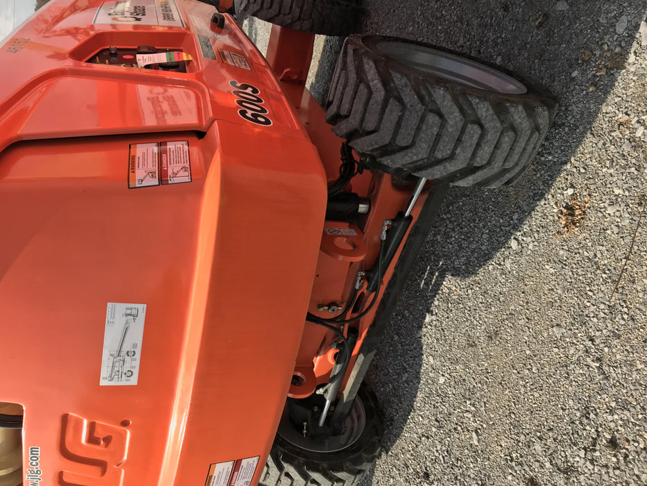 2019 JLG 600S 4WD