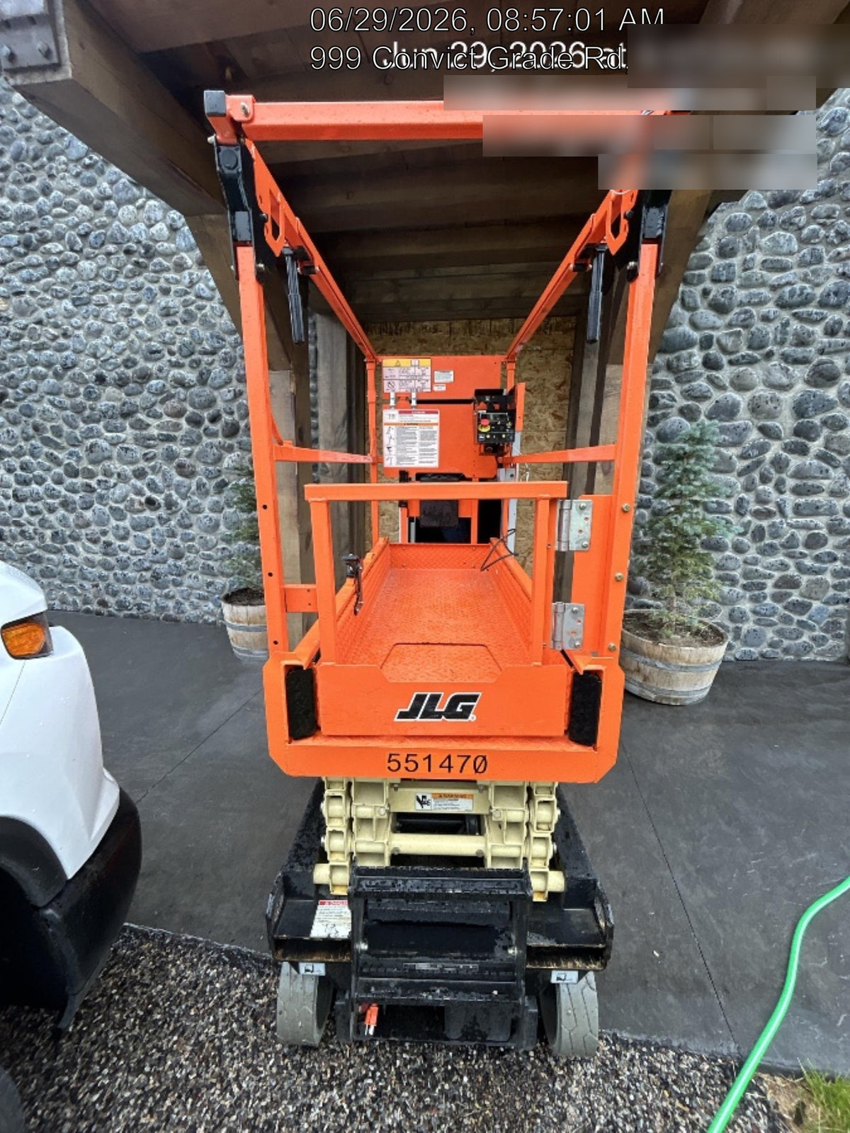2025 JLG ES1932