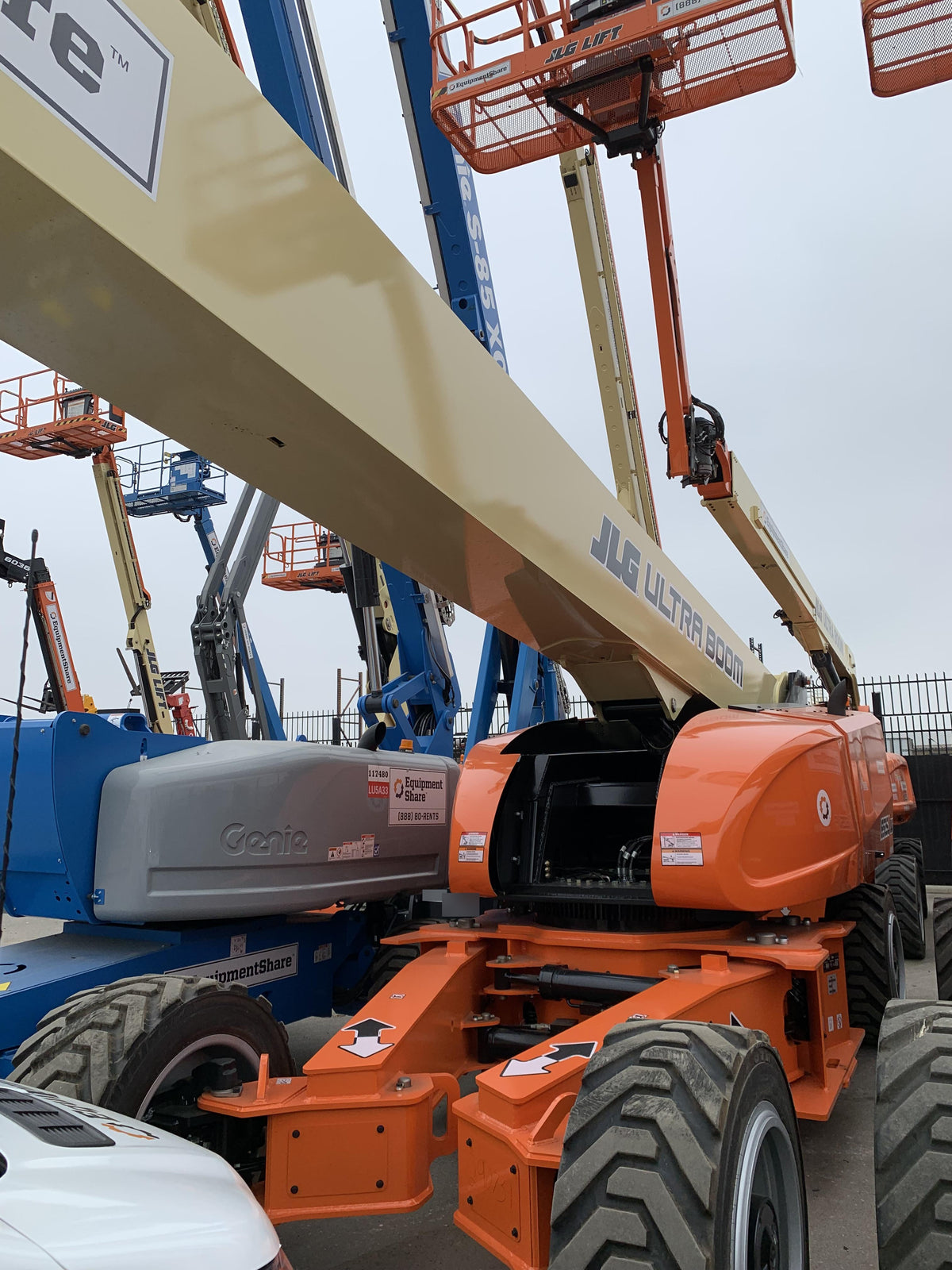2022 JLG 1850SJ