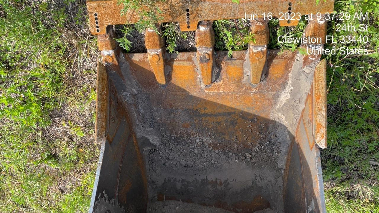 2019 WERK-BRAU 42" HD Bucket - Werk-Brau