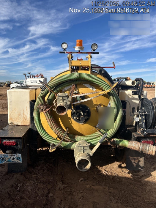 2022 VAC-TRON LP573XDT