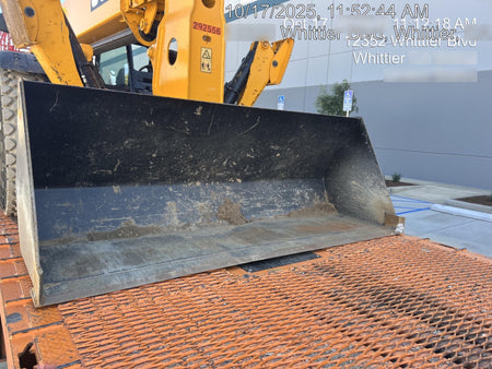 2025 JLG 1001100823