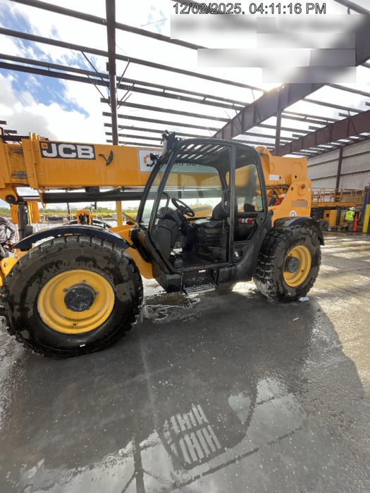 2022 JCB 510-56