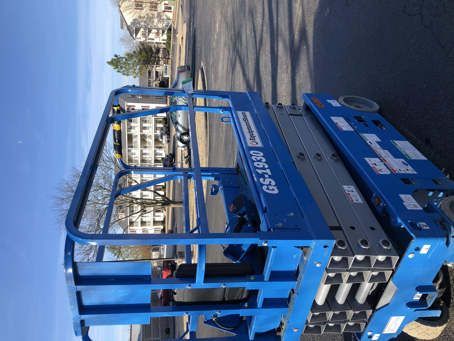 2019 Genie GS-1930 Fixed Rails with Chain Entry