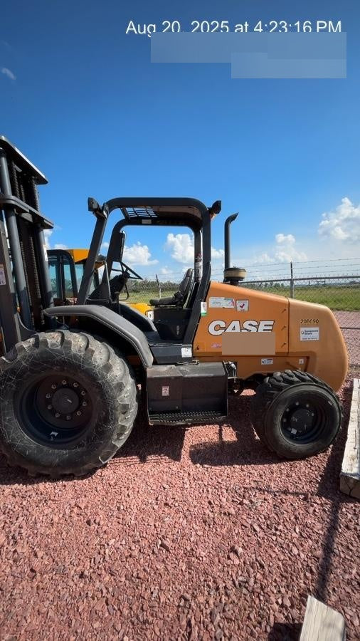 2022 CASE 588H