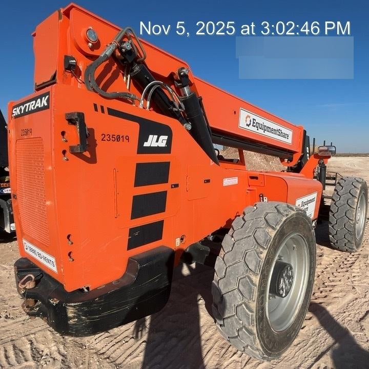 2022 SKYTRAK 8042