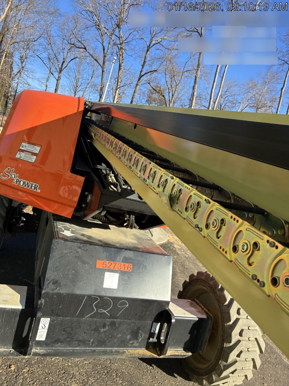 2025 JLG 660SJ