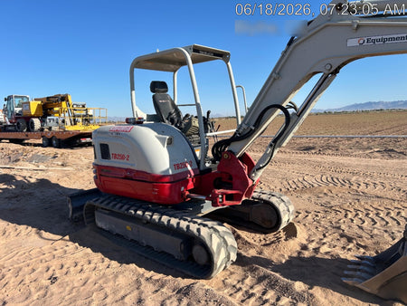 2021 TAKEUCHI TB250-2