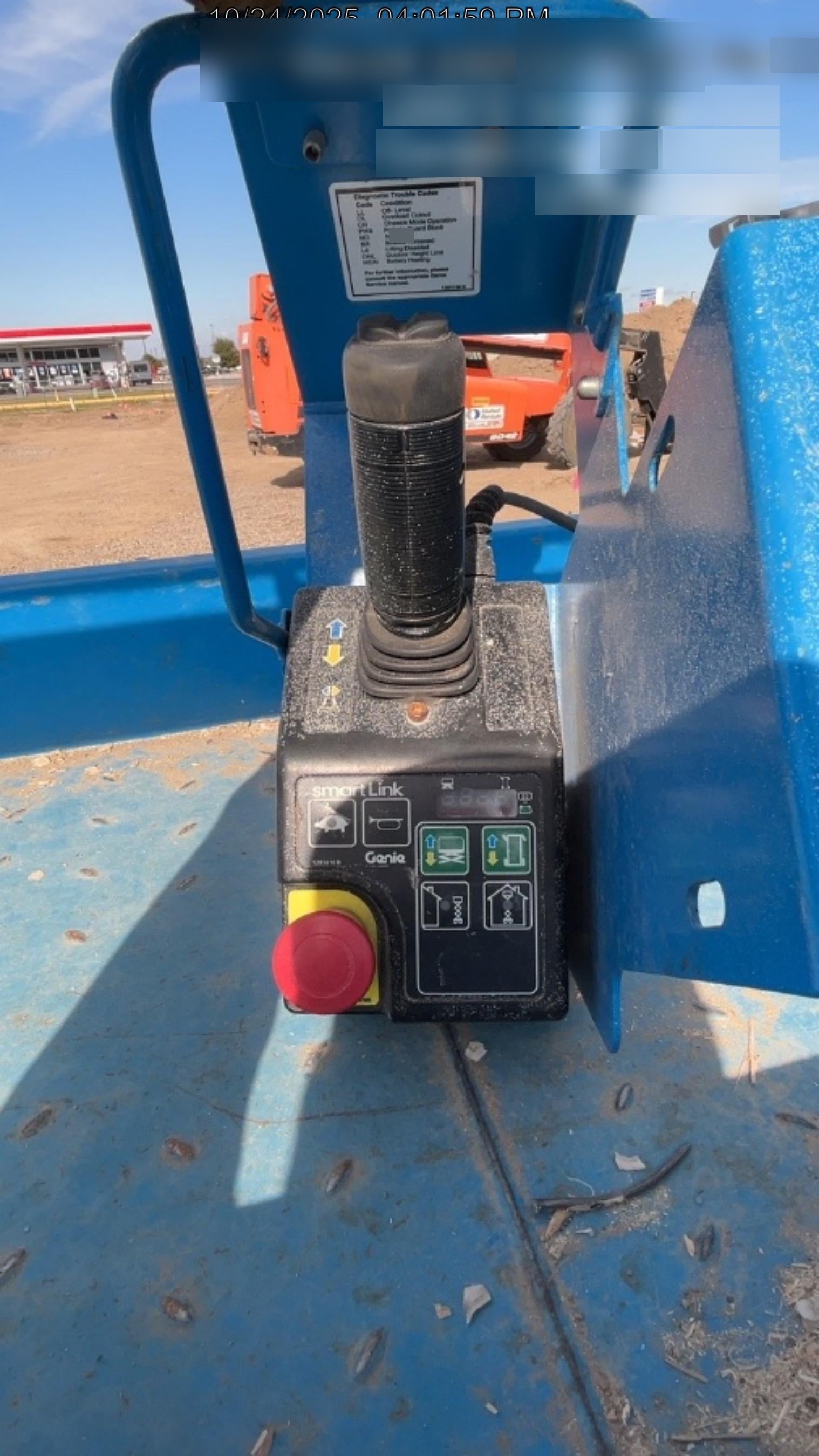 2023 GENIE GS-2632