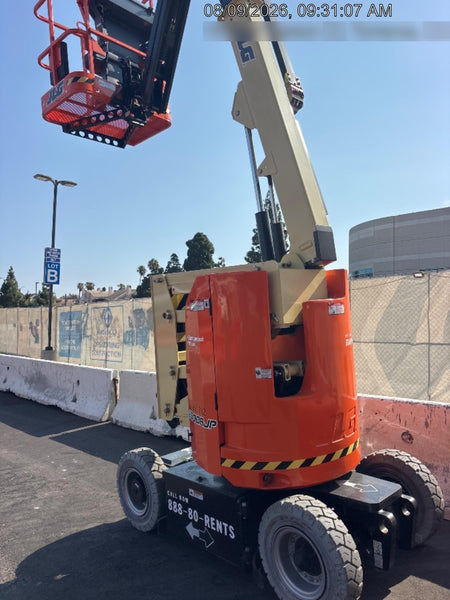 2025 JLG E300AJP