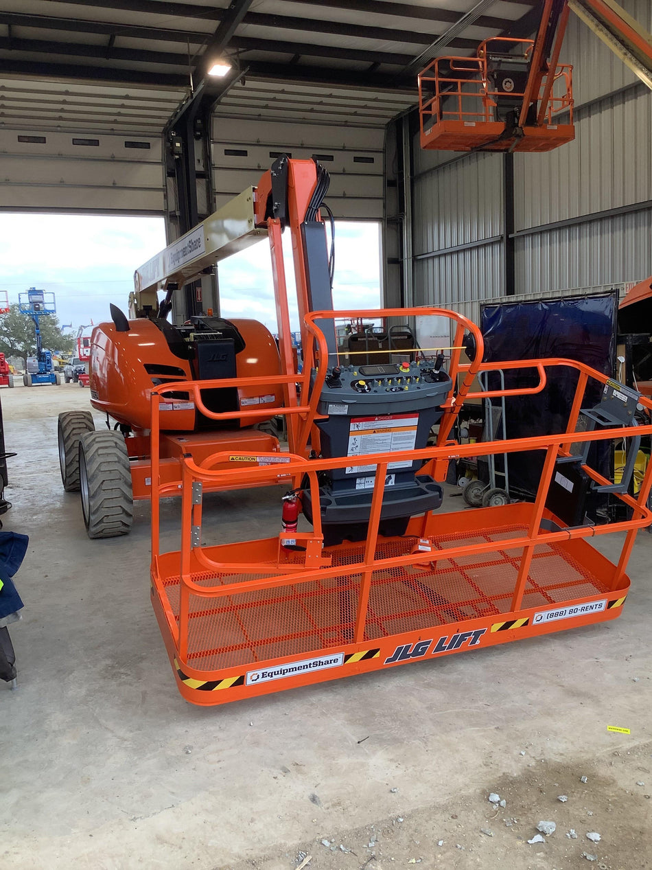 2021 JLG 600AJ