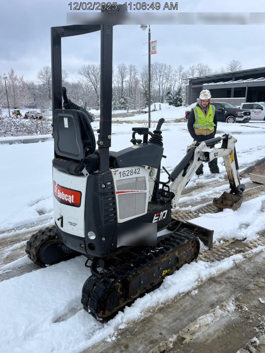 2021 BOBCAT E10