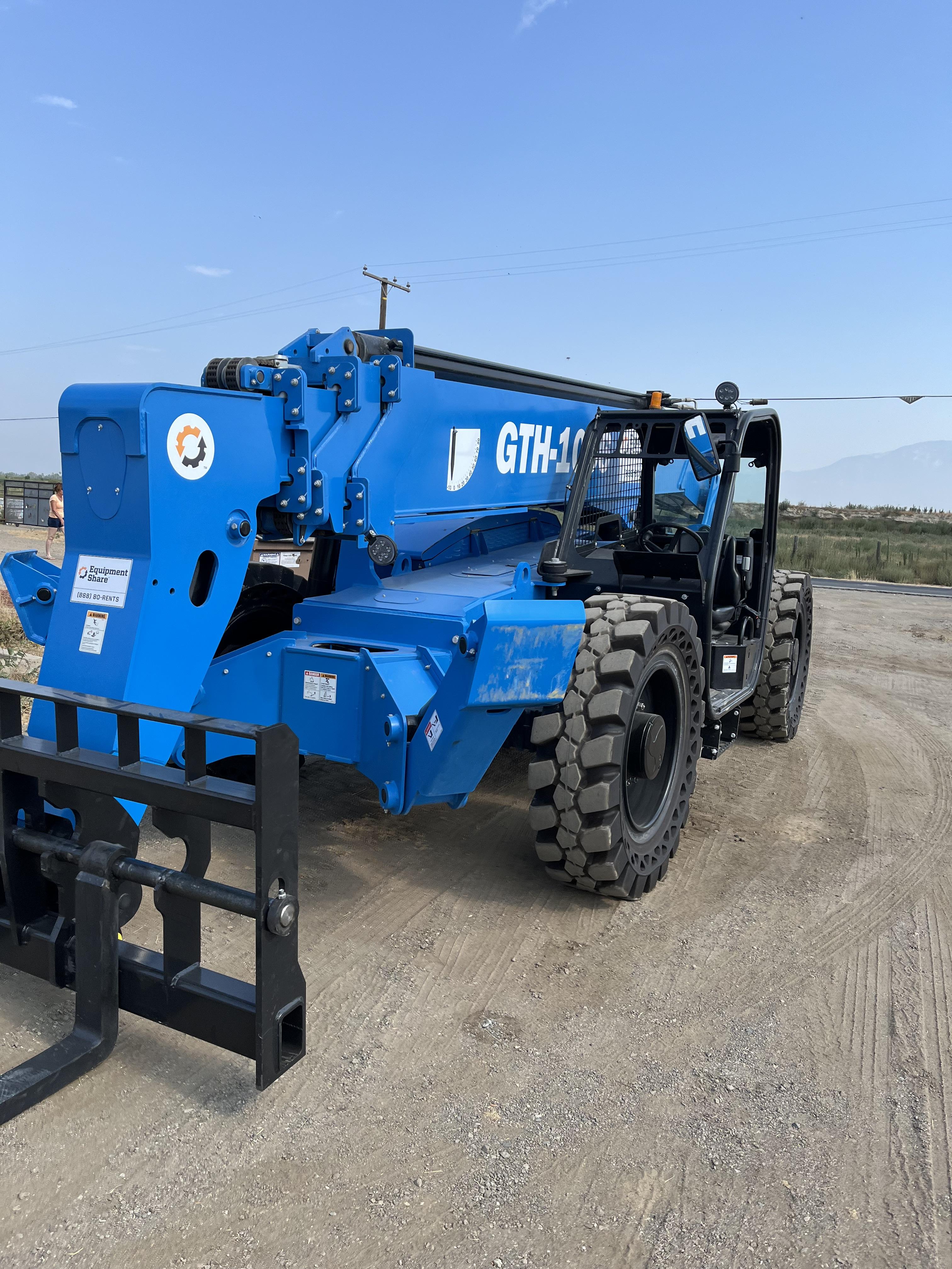 2024 GENIE GTH-1056