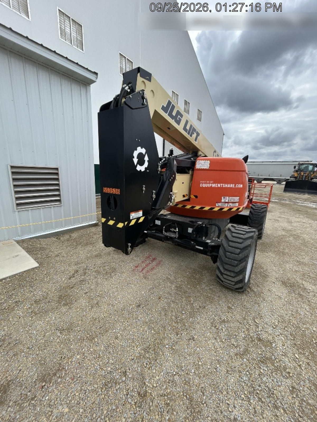 2025 JLG 600AJ
