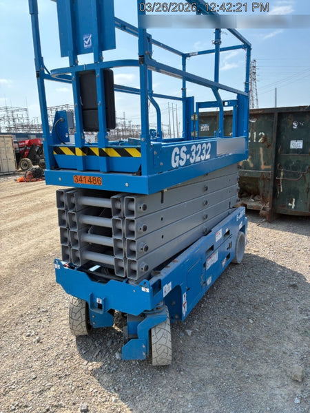 2023 GENIE GS-3232