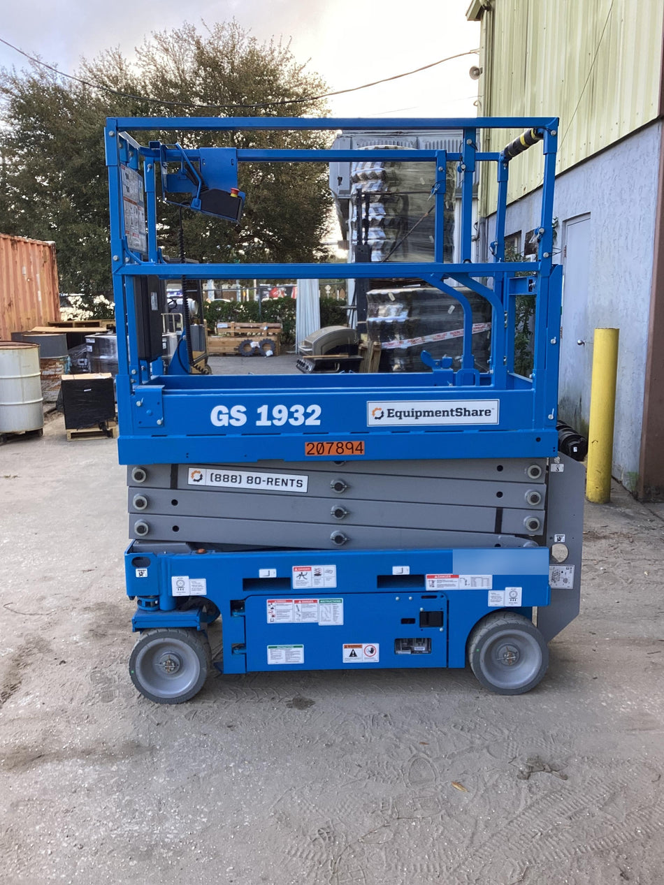2022 GENIE GS-1932