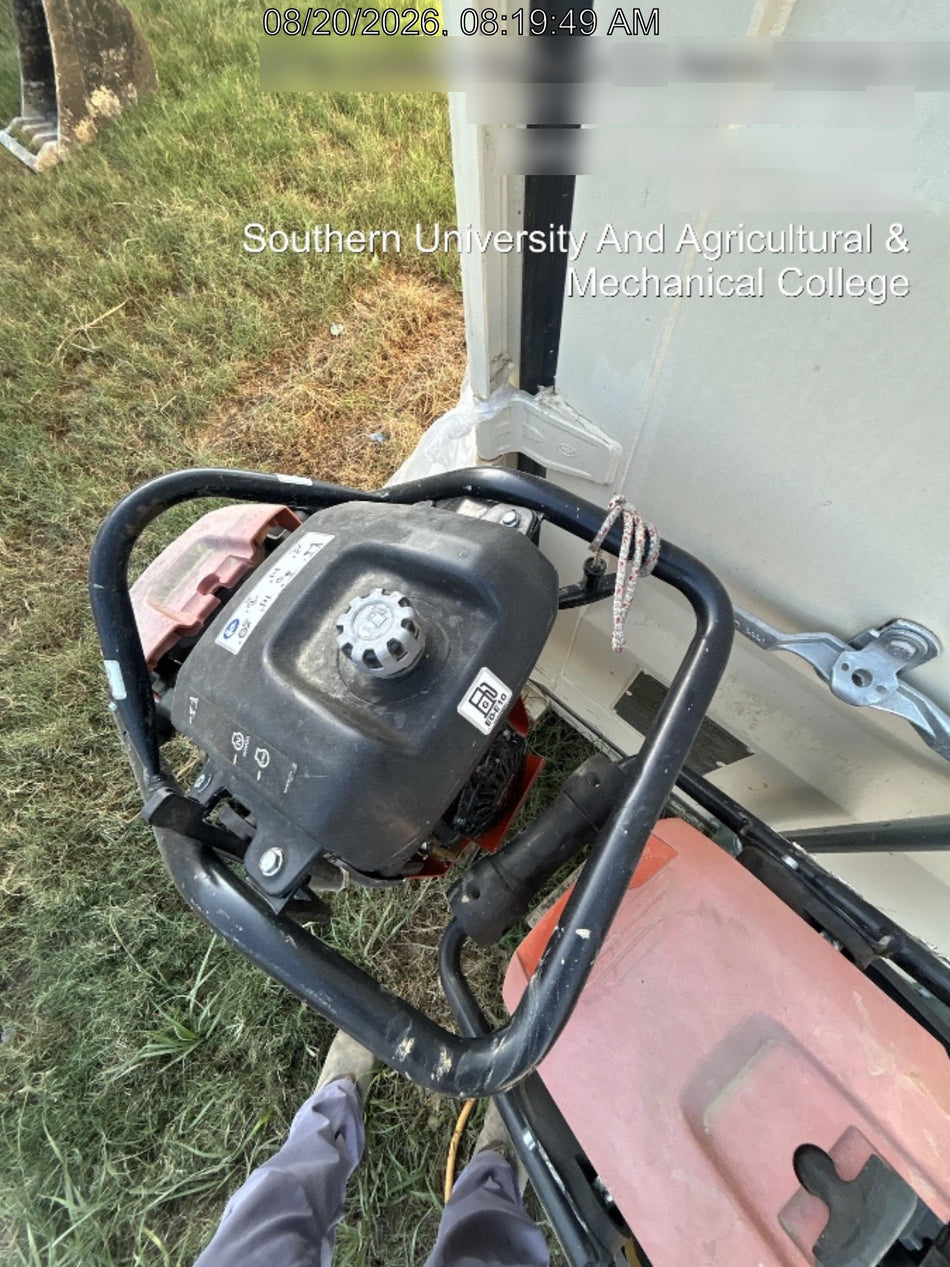 2025 HUSQVARNA LT6005