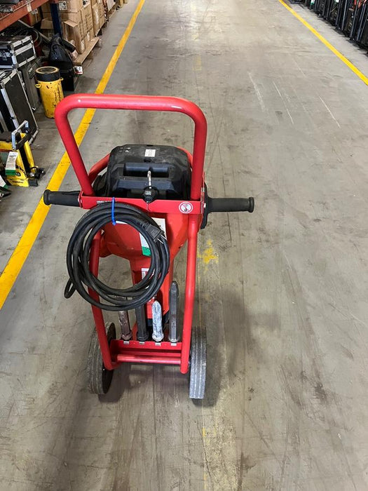 2023 HILTI TE 3000-AVR