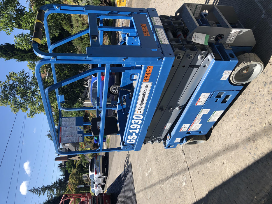 2019 Genie GS-1930 Half Height Swing Gate, 800W Inverter