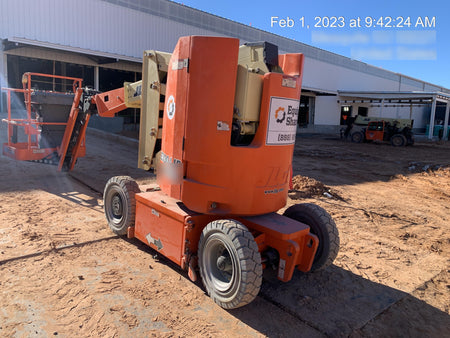 2020 JLG E300AJP